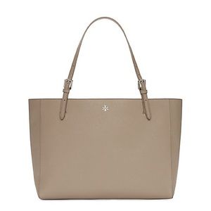 Tory Burch York Buckle Tote in Grey